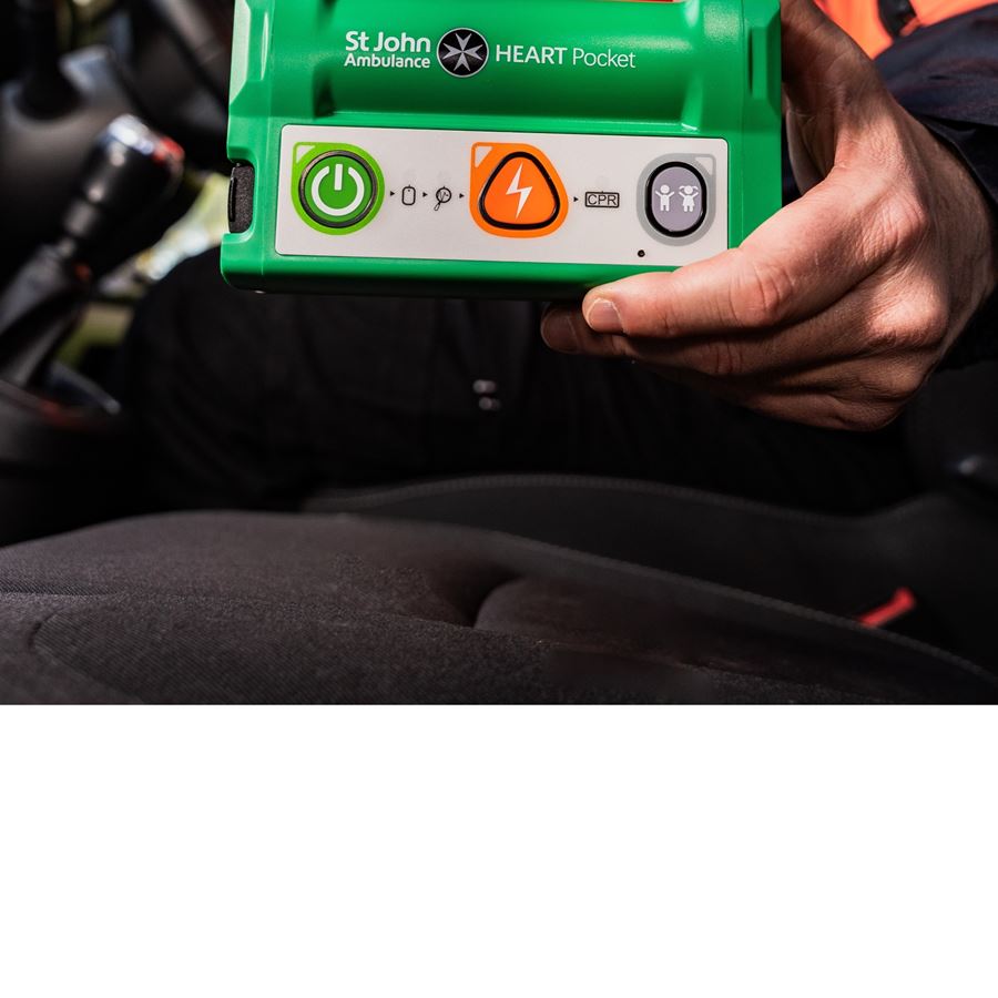 The-Heart-Pocket-defibrillator-2